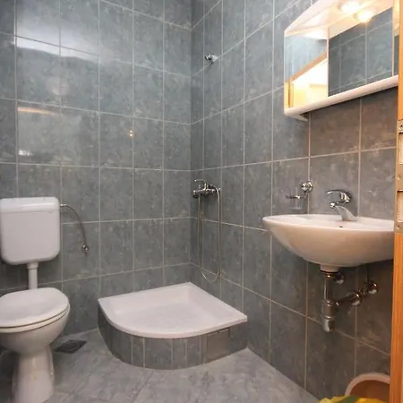 Appartamento By The Sea Zivogosce - Porat - Makarska - 6699 Igrane